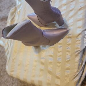 Source Unknown Lavender Heeled Boots